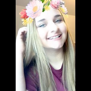 Meet your Posher, Alexis